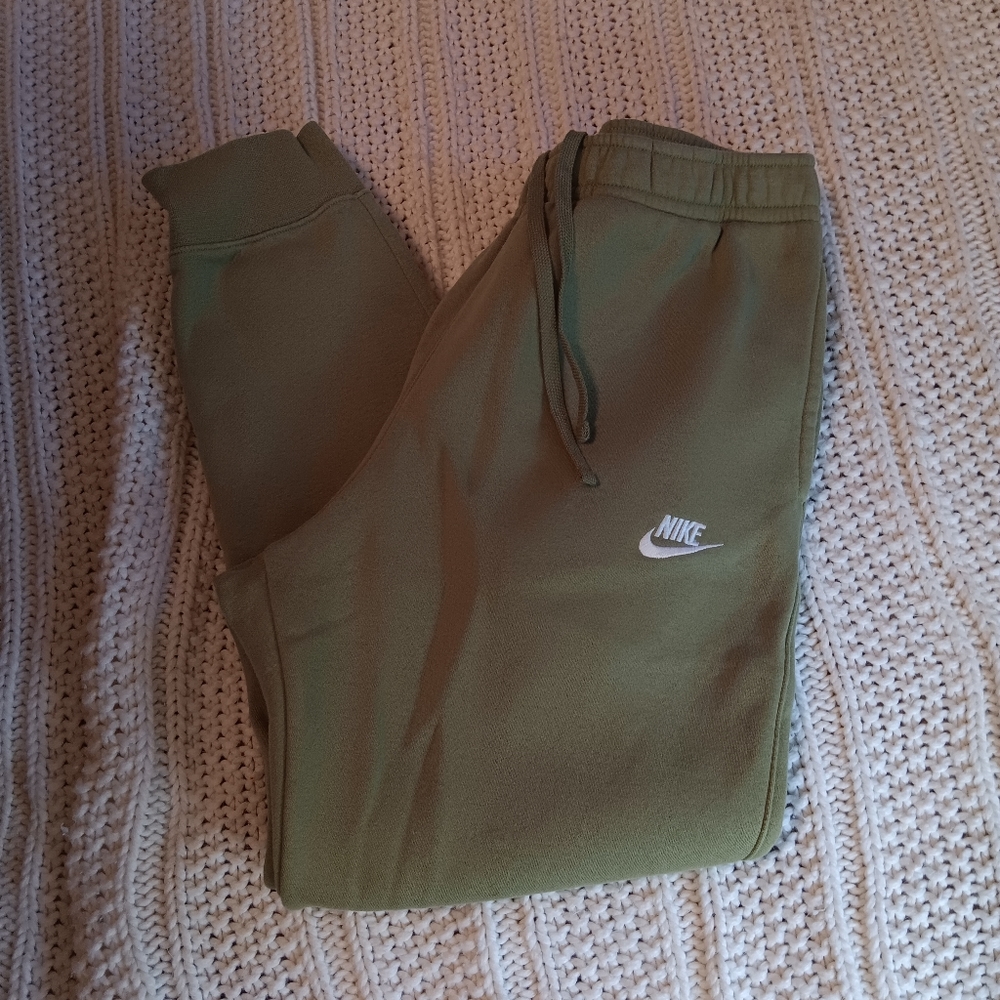 Nike men's joggers